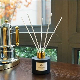 Diffusore domestico con bastoncini